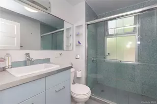500 Minnieford Ave, Bronx, NY 10464 - Photo 13