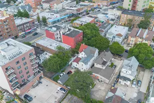 92-16 173rd St, Jamaica, NY 11433 - Photo 31