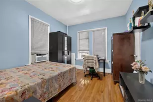 92-16 173rd St, Jamaica, NY 11433 - Photo 9