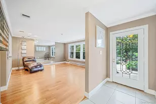 89 Hearthside Dr, Mount Sinai, NY 11766 - Photo 5