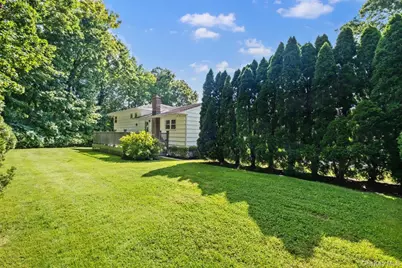 36 Chatham Road, New Rochelle, NY 10804 - Photo 17