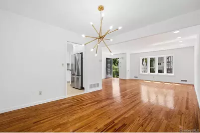 36 Chatham Road, New Rochelle, NY 10804 - Photo 5
