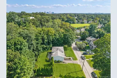 36 Chatham Road, New Rochelle, NY 10804 - Photo 19