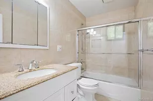 36 Chatham Rd, New Rochelle, NY 10804 - Photo 13