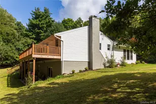 17 Molland Dr, Rhinebeck, NY 12572 - Photo 3