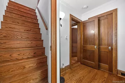 194 Bradley Road, Scarsdale, NY 10583 - Photo 17