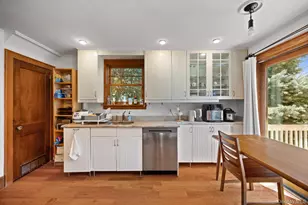 194 Bradley Rd, Scarsdale, NY 10583 - Photo 9