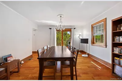194 Bradley Road, Scarsdale, NY 10583 - Photo 5