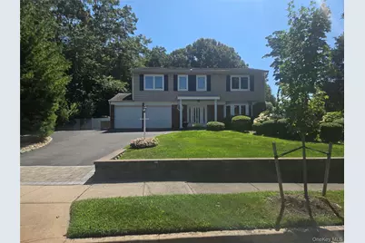 15 Melrose Lane, Commack, NY 11725 - Photo 1