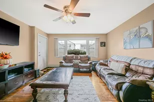 776 S 5th St, Lindenhurst, NY 11757 - Photo 5