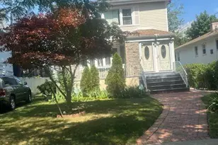 14-55 Granada Pl, Far Rockaway, NY 11691 - Photo 1