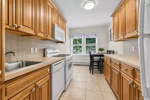 21-29 146th St, Whitestone, NY 11357 - Photo 17