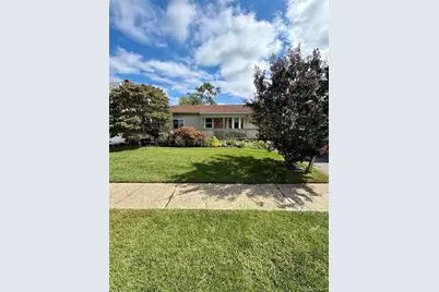 998 Bowling Green Drive, Westbury, NY 11590 - Photo 3