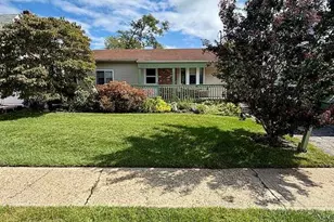 998 Bowling Green Dr, Westbury, NY 11590 - Photo 3