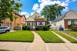 80-42 260th St, Glen Oaks, NY 11004 - Photo 3