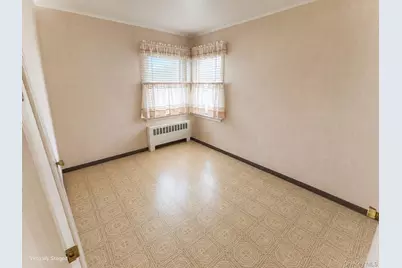 8042 260th Street, Glen Oaks, NY 11004 - Photo 11