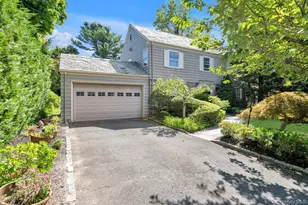 1559 Pebble Ln, Hewlett, NY 11557 - Photo 27