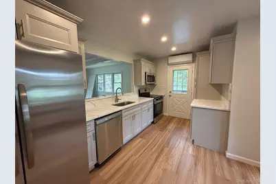 135 Worthington Road, White Plains, NY 10607 - Photo 5