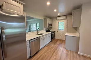 135 Worthington Rd, White Plains, NY 10607 - Photo 5