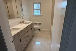 135 Worthington Rd, White Plains, NY 10607 - Photo 11