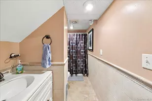 34 Fairfax Rd, Fishkill, NY 12524 - Photo 25
