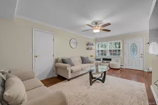 1108 Towne House Village, Hauppauge, NY 11749 - Photo 5