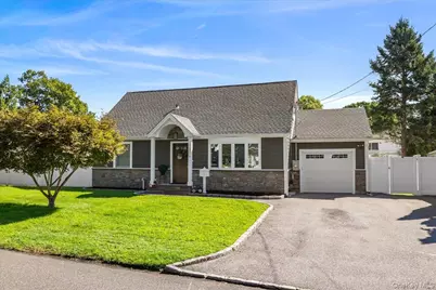 308 McCall Avenue, West Islip, NY 11795 - Photo 1