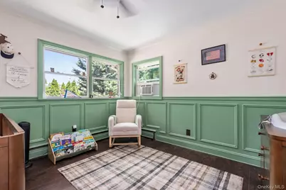 1107 Jefferson Avenue, West Islip, NY 11795 - Photo 11