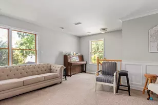 1107 Jefferson Ave, West Islip, NY 11795 - Photo 19