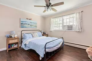 1107 Jefferson Ave, West Islip, NY 11795 - Photo 13