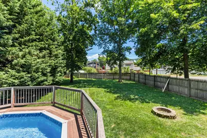1107 Jefferson Avenue, West Islip, NY 11795 - Photo 27