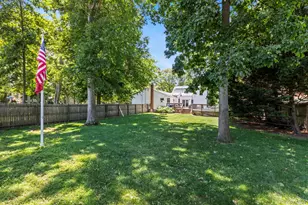 1107 Jefferson Ave, West Islip, NY 11795 - Photo 25