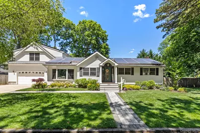 1107 Jefferson Avenue, West Islip, NY 11795 - Photo 1