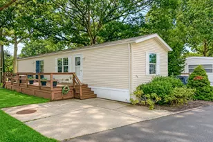 37 Hubbard, Riverhead, NY 11901 - Photo 25