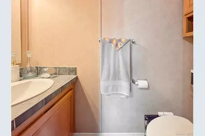 37 Hubbard #39, Riverhead, NY 11901 - Photo 21
