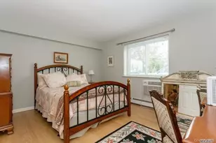 22 N Forest Ave, Rockville Centre, NY 11570 - Photo 15