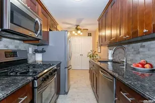 22 N Forest Ave, Rockville Centre, NY 11570 - Photo 7
