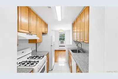60-11 Broadway #3L, Woodside, NY 11377 - Photo 3