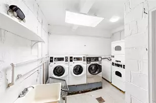 60-11 Broadway, Woodside, NY 11377 - Photo 17