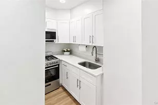 50-21 39th Pl, Sunnyside, NY 11104 - Photo 5