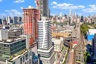 24-16 Queens Plaza S, Long Island City, NY 11101 - Photo 19