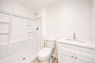 361 Decatur Ave, Shirley, NY 11967 - Photo 29