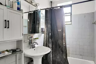 83-30 Vietor Ave, Elmhurst, NY 11373 - Photo 5