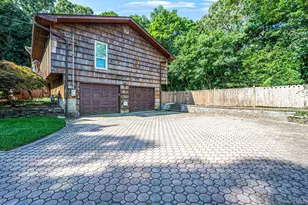 48 Oak Ave, Smithtown, NY 11787 - Photo 5