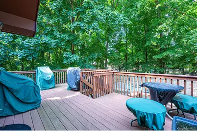 48 Oak Avenue, Smithtown, NY 11787 - Photo 35