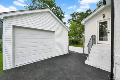81 Ridge Road, Yonkers, NY 10705 - Photo 31