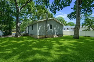 66 Norfleet Ln, Coram, NY 11727 - Photo 21