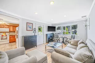 256 Deer Rd, Ronkonkoma, NY 11779 - Photo 3
