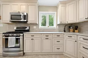 1530 Kimberly Ct, Wantagh, NY 11793 - Photo 13