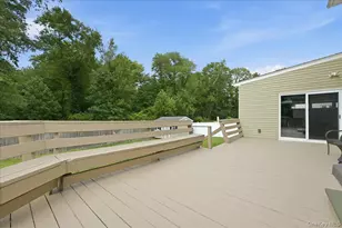 1530 Kimberly Ct, Wantagh, NY 11793 - Photo 29